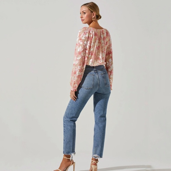 ASTR • Kamari Floral Burnout Long Sleeve Top - Picture 2 of 7